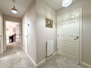 Entrance Hallway- click for photo gallery